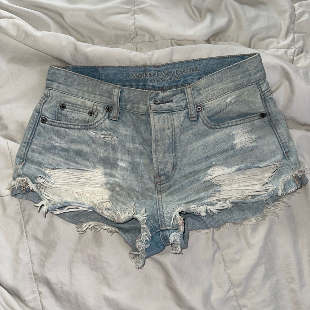 American Eagle distressed denim shorts. Size 0